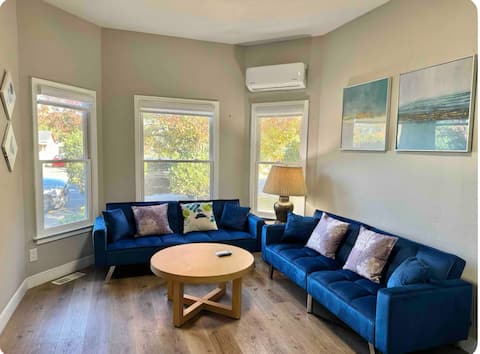 Top performing Airbnb: 9352 Sweet 3B2B Downtown San Jose in Spartan Keys / Monterey Corridor