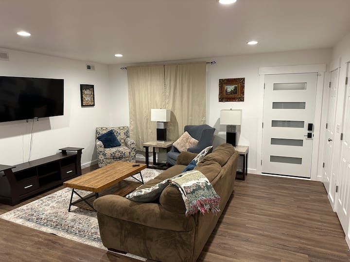 Walkers Paradise! Downtown & Uva W/yard & Parking - Charlottesville, VA