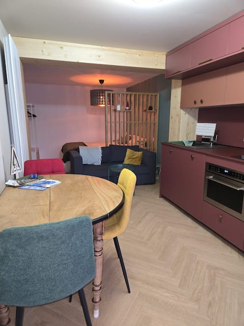 Propriété Airbnb réussie: Cozy & modern cocoon, direct access to skiing and hiking à Prémanon