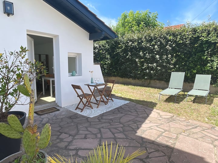 Studio Indépendant Cocooning Lumineux Tout Confort - Anglet