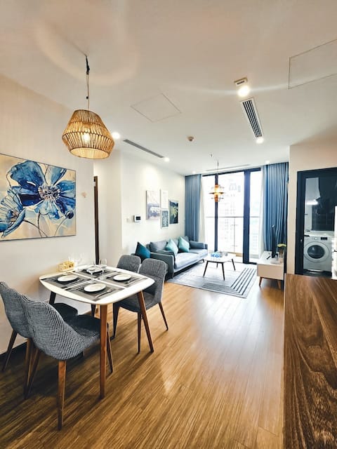 Vinhome Skylake 2 Bedroom/City View/Full Amenities