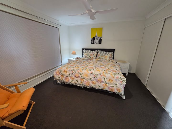 غرفة النوم 1