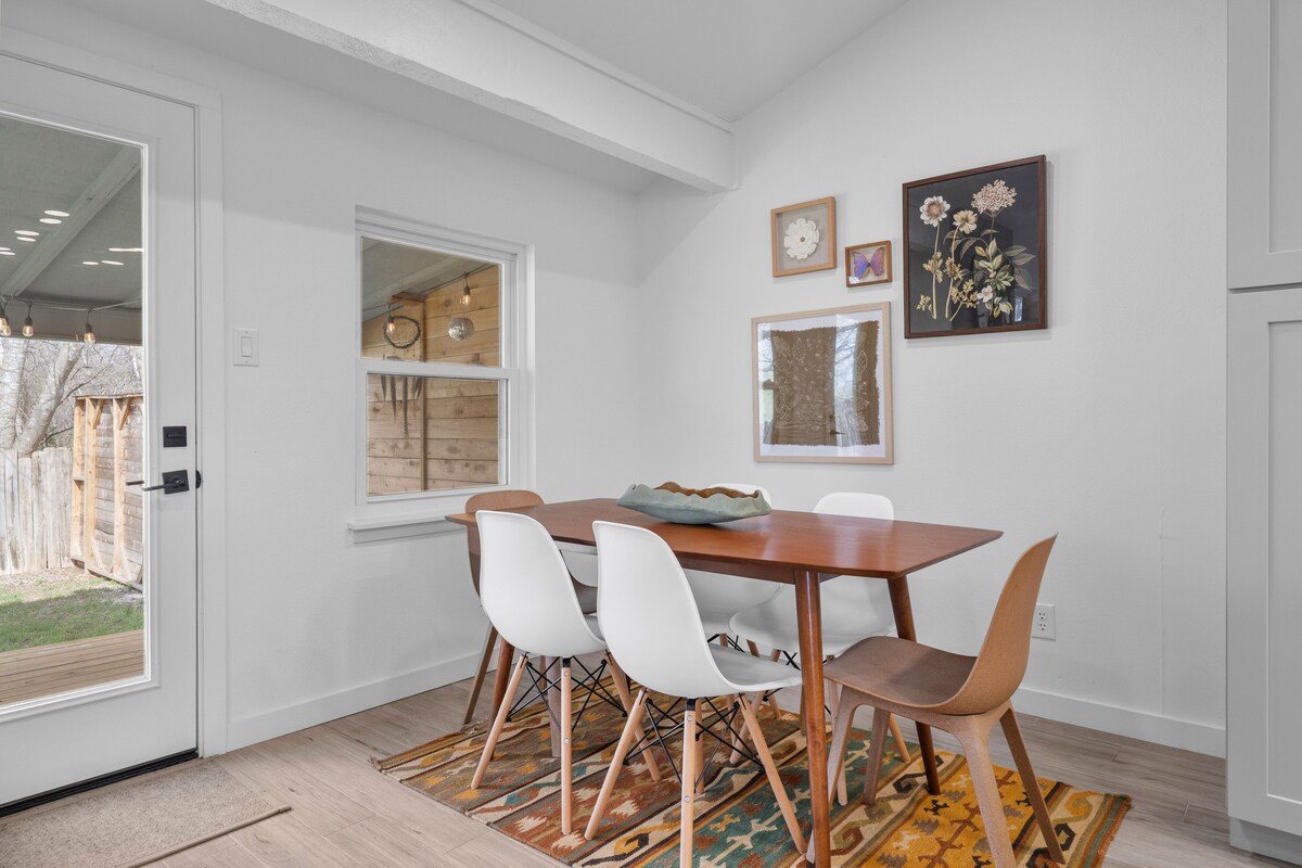 Stylish S Austin Retreat with Private Patio & Yard