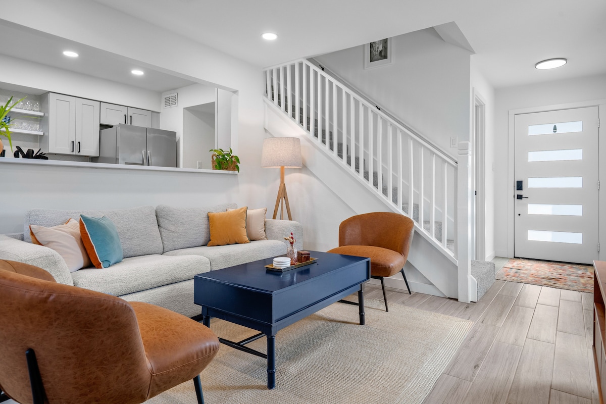 Stylish S Austin Retreat with Private Patio & Yard