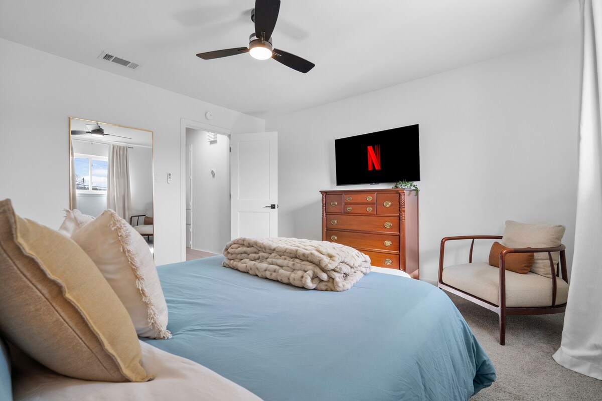 Stylish S Austin Retreat with Private Patio & Yard