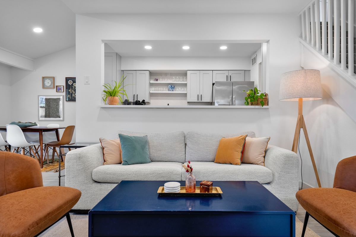 Stylish S Austin Retreat with Private Patio & Yard