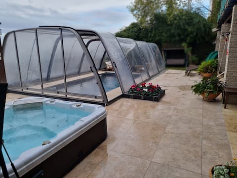 Naomi's villa