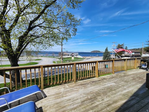 Minutes from the Track, Direct Lake Views