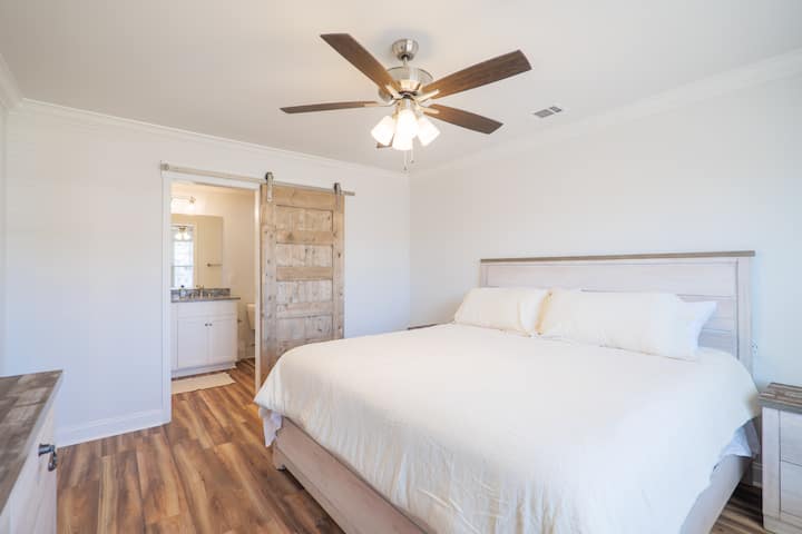 Glavna spavaća soba na drugom katu 