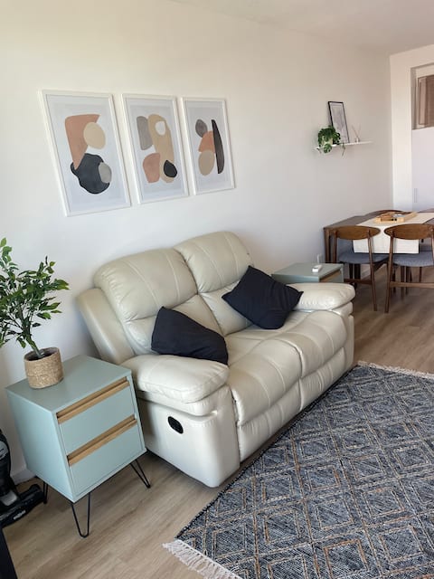 Successful Airbnb property: New, comfortable, great location in Municipio B