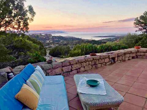 splendid view on Costa Smeralda sea, villa/pool