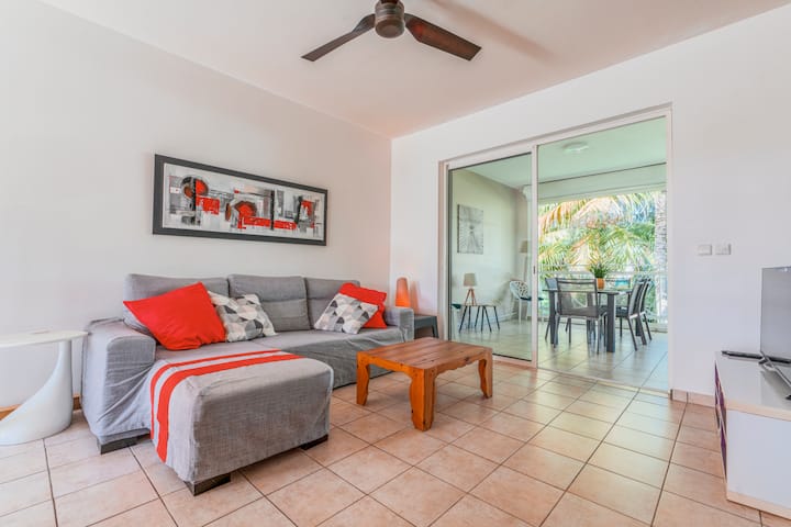 Appart 75m² Vue Mer & Piscine Accès Direct Plage - Guadeloupe