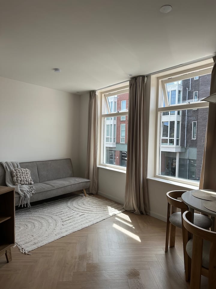 Casa 23 – Stylish Apartment With Private Terrace - Alkmaar