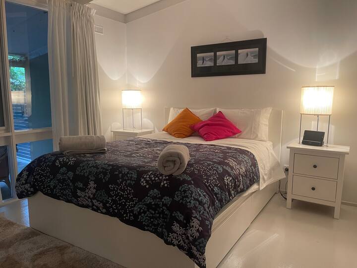 საძინებელი 1