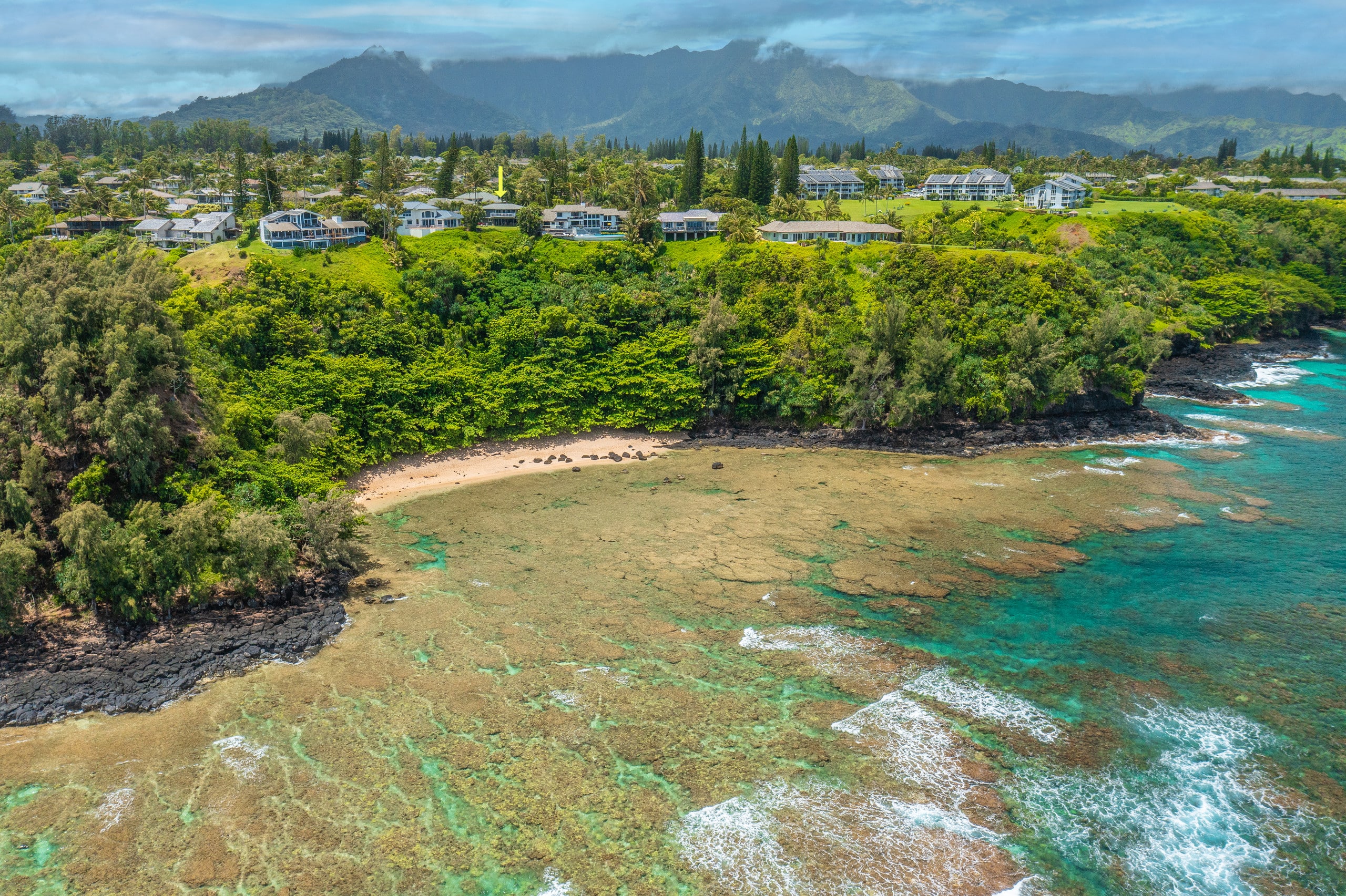 Couple's Kauai Cliffside Retreat with A/C - Image 43