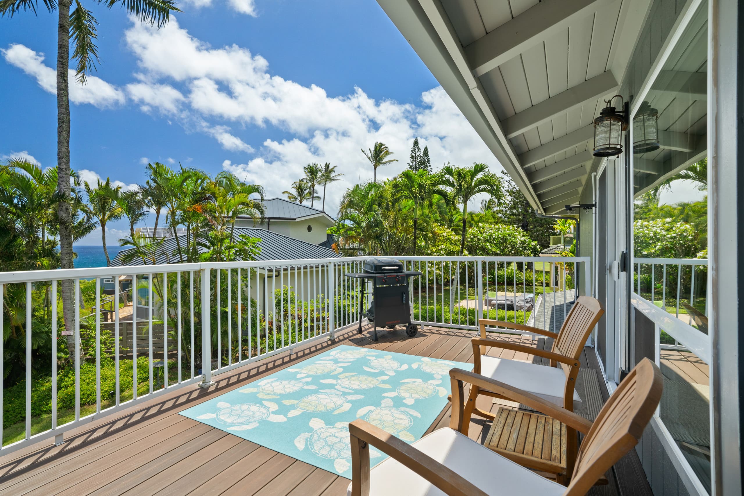 Couple's Kauai Cliffside Retreat with A/C - Image 27