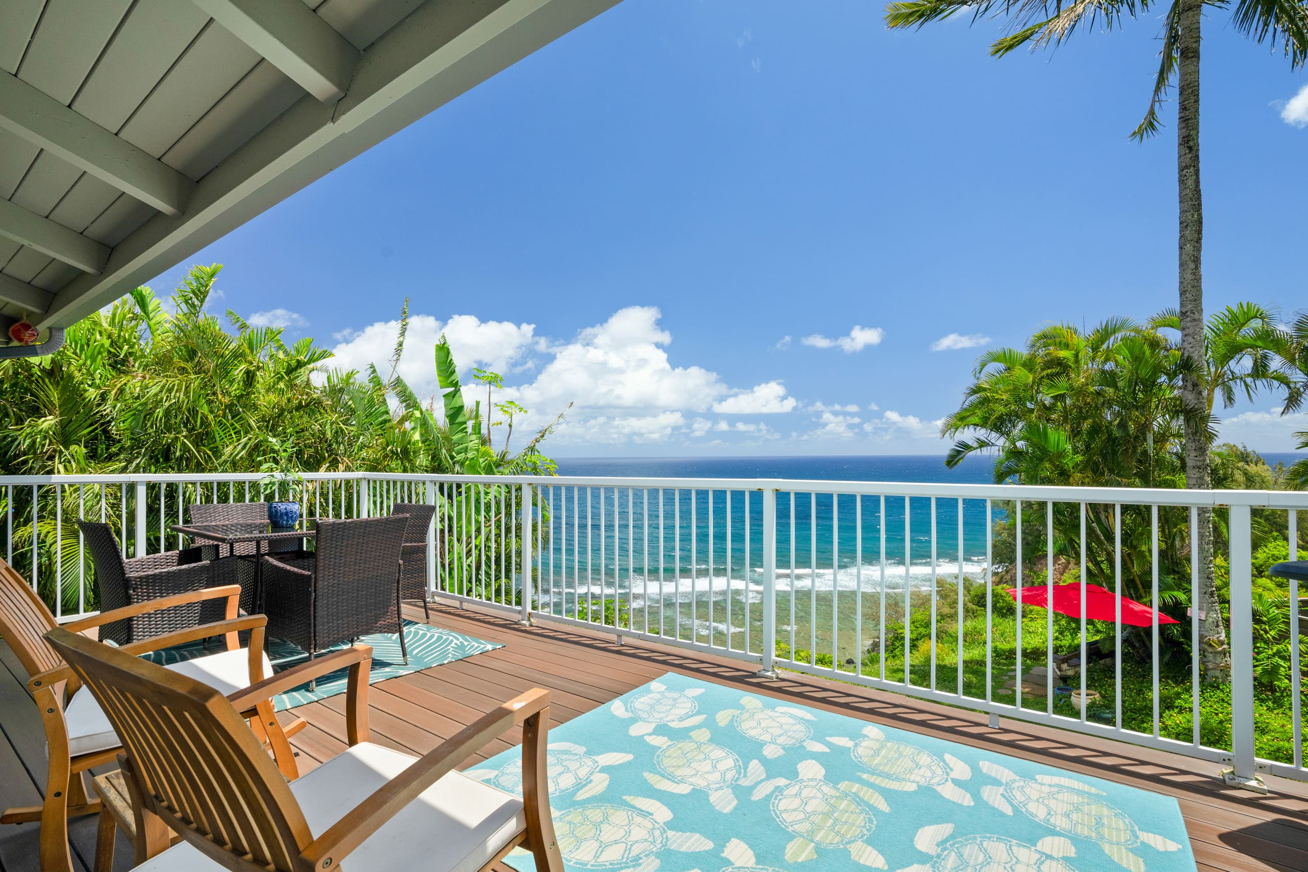 Couple's Kauai Cliffside Retreat with A/C - Image 23
