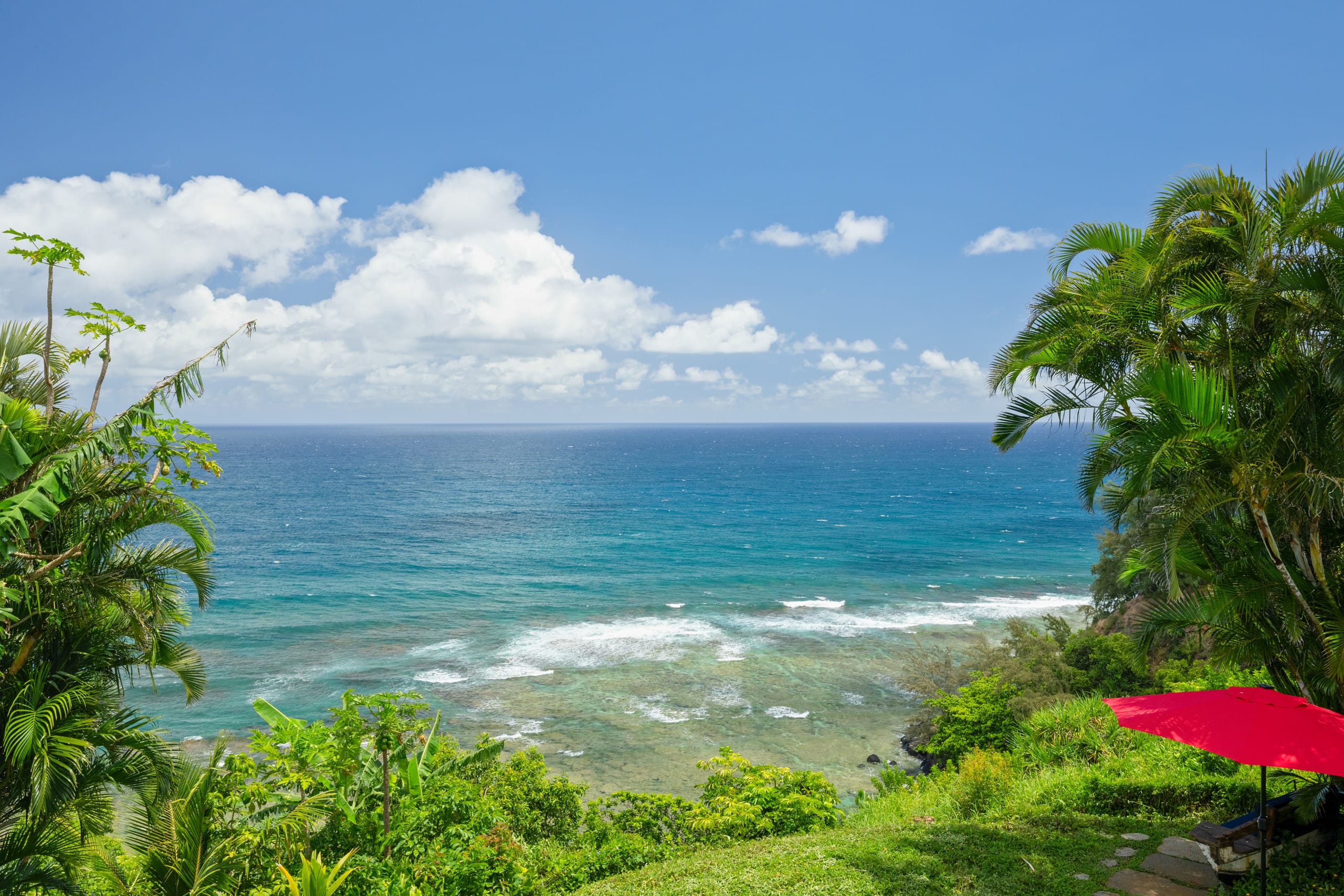 Couple's Kauai Cliffside Retreat with A/C - Image 47
