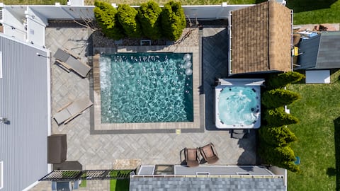 Bayside Salt Water Pool Oasis