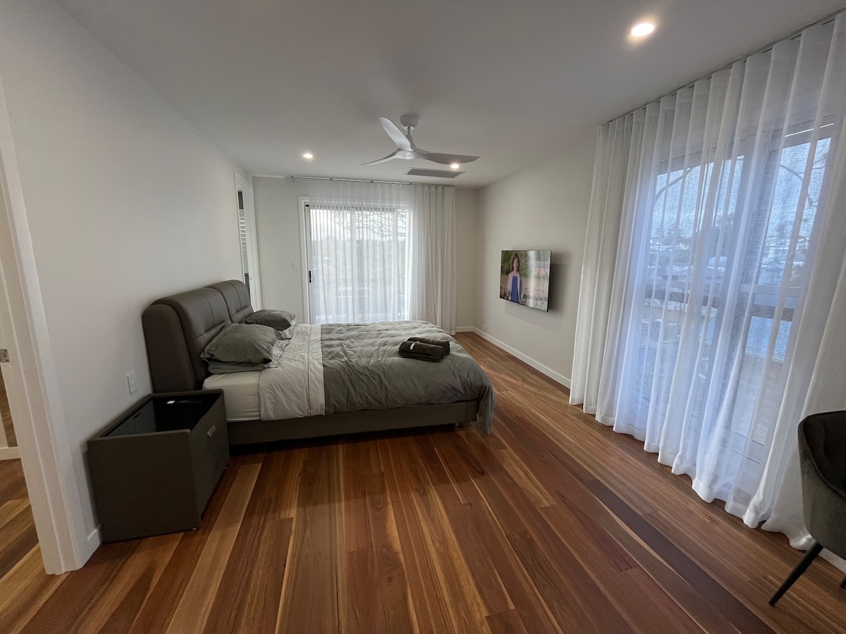 Chambre principale avec lit King Size