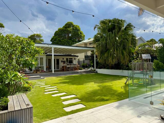 Family friendly coastal retreat.