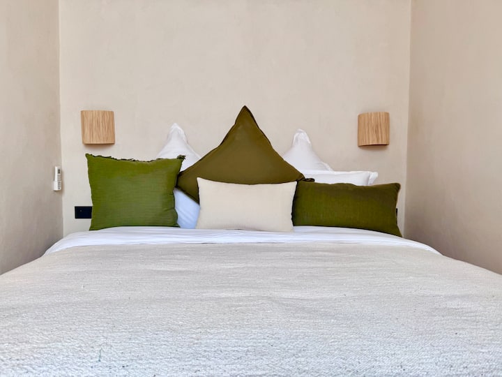 غرفة النوم 2