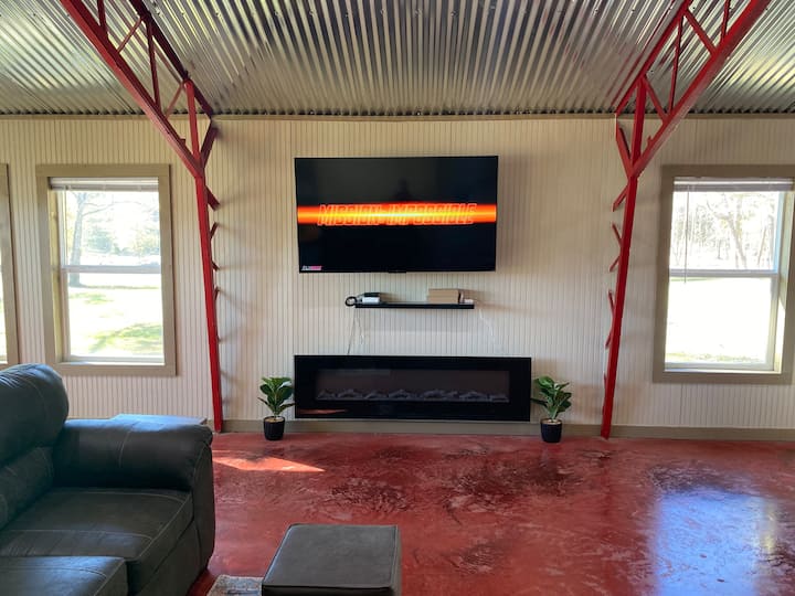 Ripples On The Lake
All New Barndo Unbelievable 4u - Mississippi