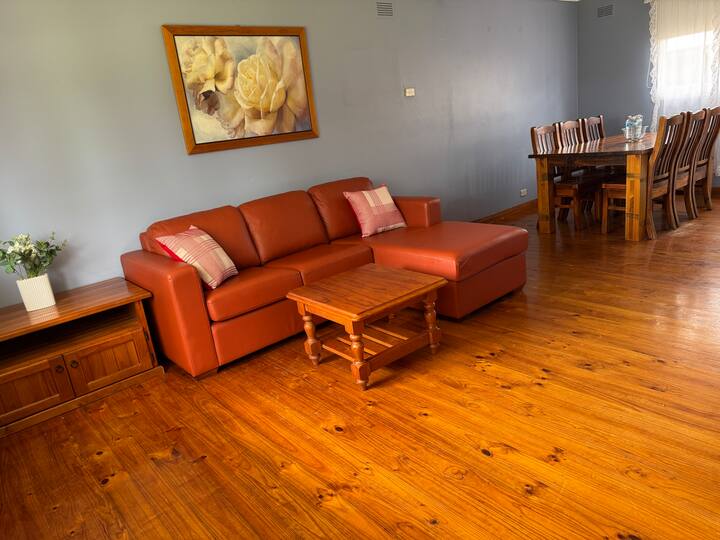Stylish Home With Ducted Ac To Stay In Sydney Area - Saint Marys