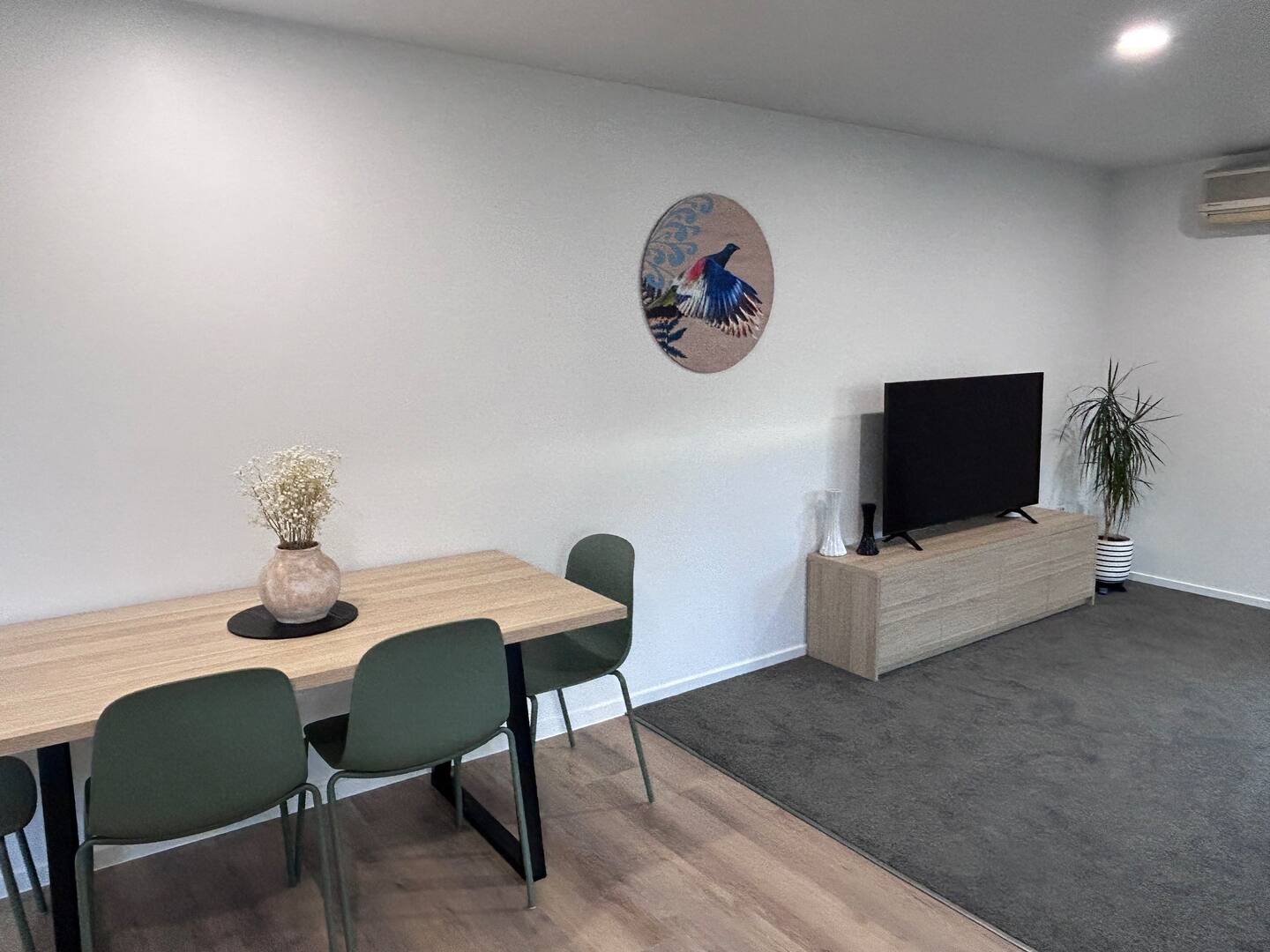 Central Blenheim Retreat–walk To Town & Activities 5