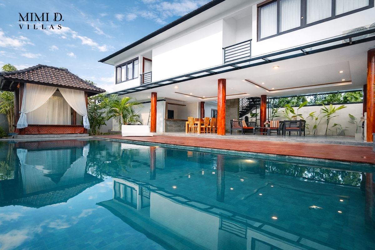 Villa in South Kuta · ★5.0 · 3 bedrooms · 3 beds · 3 private baths，Airbnb 可比房源