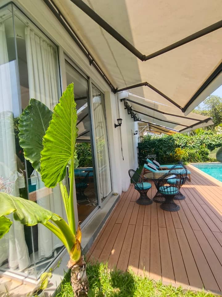 Pool image 10