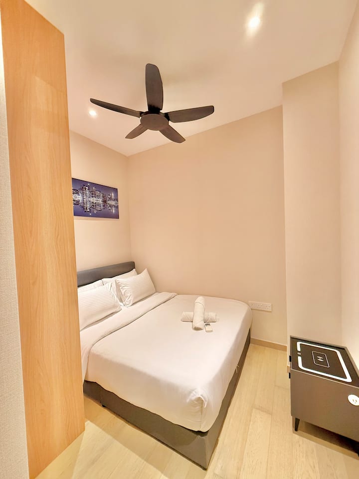 ГОЛЯМО ДВОЙНО ЛЕГЛО