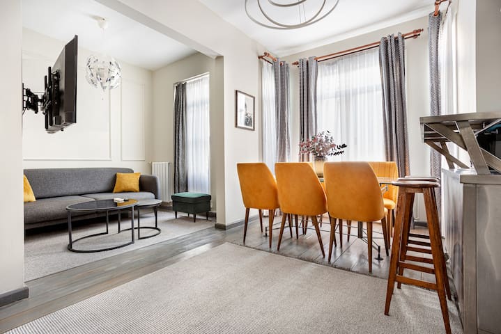 3 Br, 2 Bath, Lift, Indoor Terrace, 150sqm, Galata