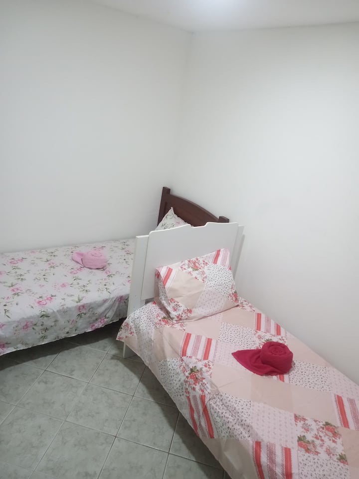 Dhomë gjumi 2