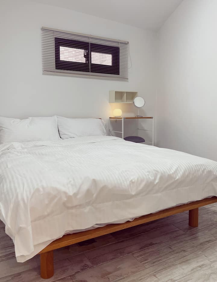 Мебел од даб Муџи