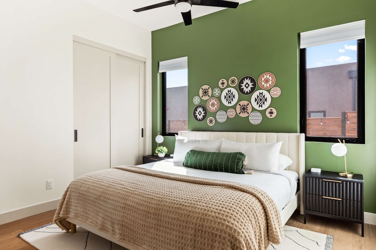 Bedroom 2 - King bed