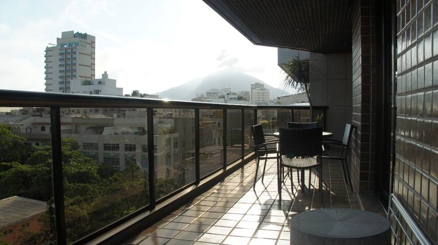 302 Country residence service gallery image 4