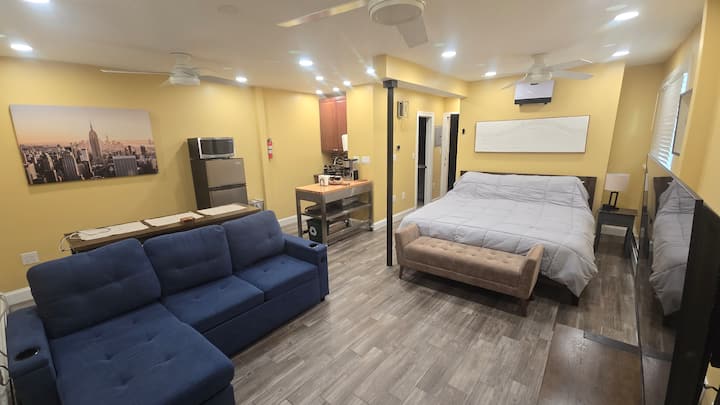 #2. Cozy Private Studio W King Bed, Bidet, Laundry - New Jersey