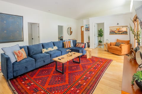 Top Airbnb: Saugerties Modern Cabin w/ Pool + Hot Tub + Sauna in Palenville