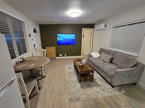 Top performing Airbnb: Guesthouse near Santana Row in Winchester North