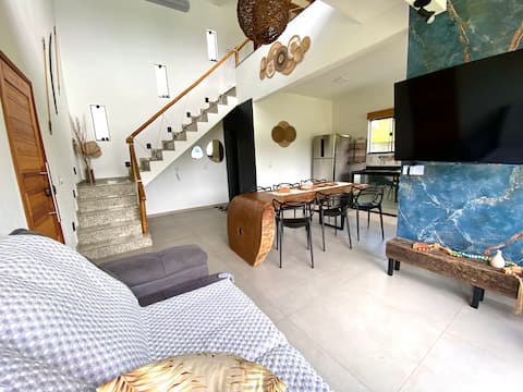 Imóvel de sucesso: Luxury Seafront Loft with View & Jacuzzi em Angra Dos Reis