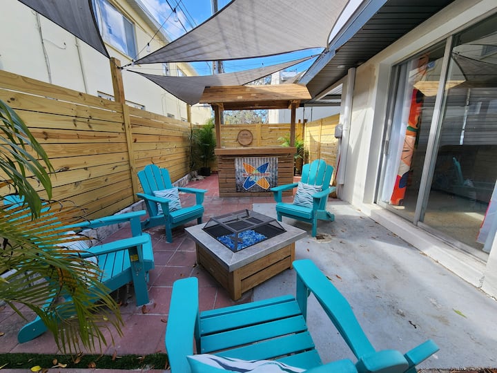 Surfers Cove 8 Min From Beach! - Clearwater, FL