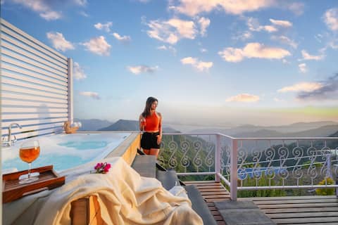 Top Tibba-Hilltop Chalet - Jacuzzi+balcony+garden