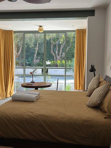 Stunning home with pool & Table Mountain view gallery image 5