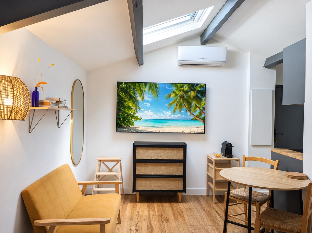 Top Airbnb: Renovated studio, metro, parking, air conditioning à Toulouse