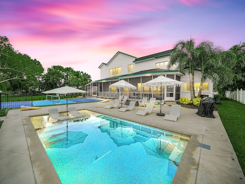 Lakefront Pickleball! Sunset!