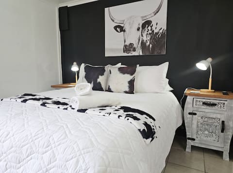 Top-earning Airbnb listing in Kimberley, 2 bedrooms
