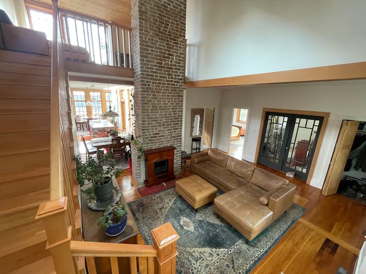 4 Bedroom Modern Heritage House- Central Lonsdale - North Vancouver
