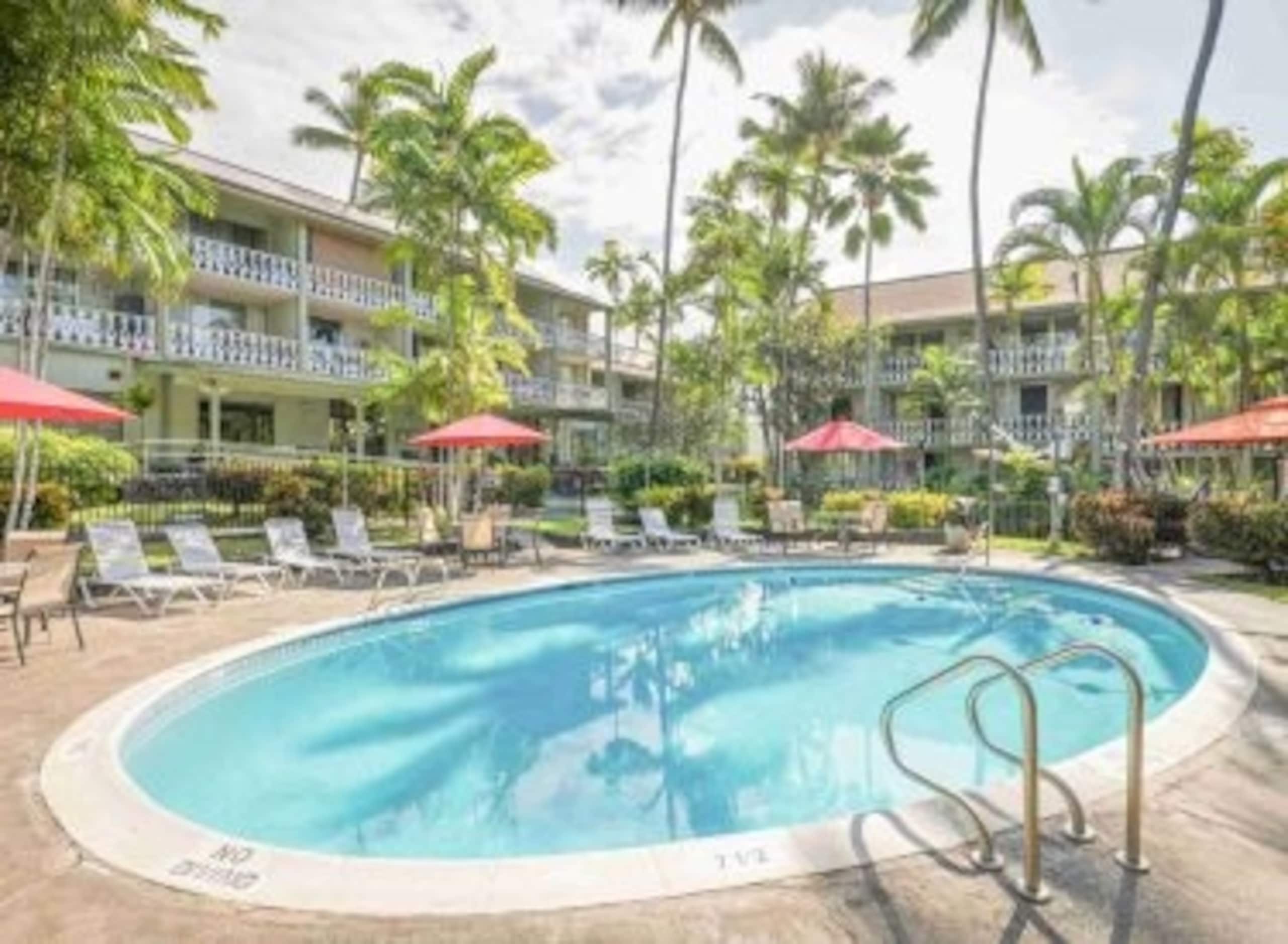Hotel in Kailua-Kona · ★4.58 · Studio · 2 beds · 1 private bath - Image 7