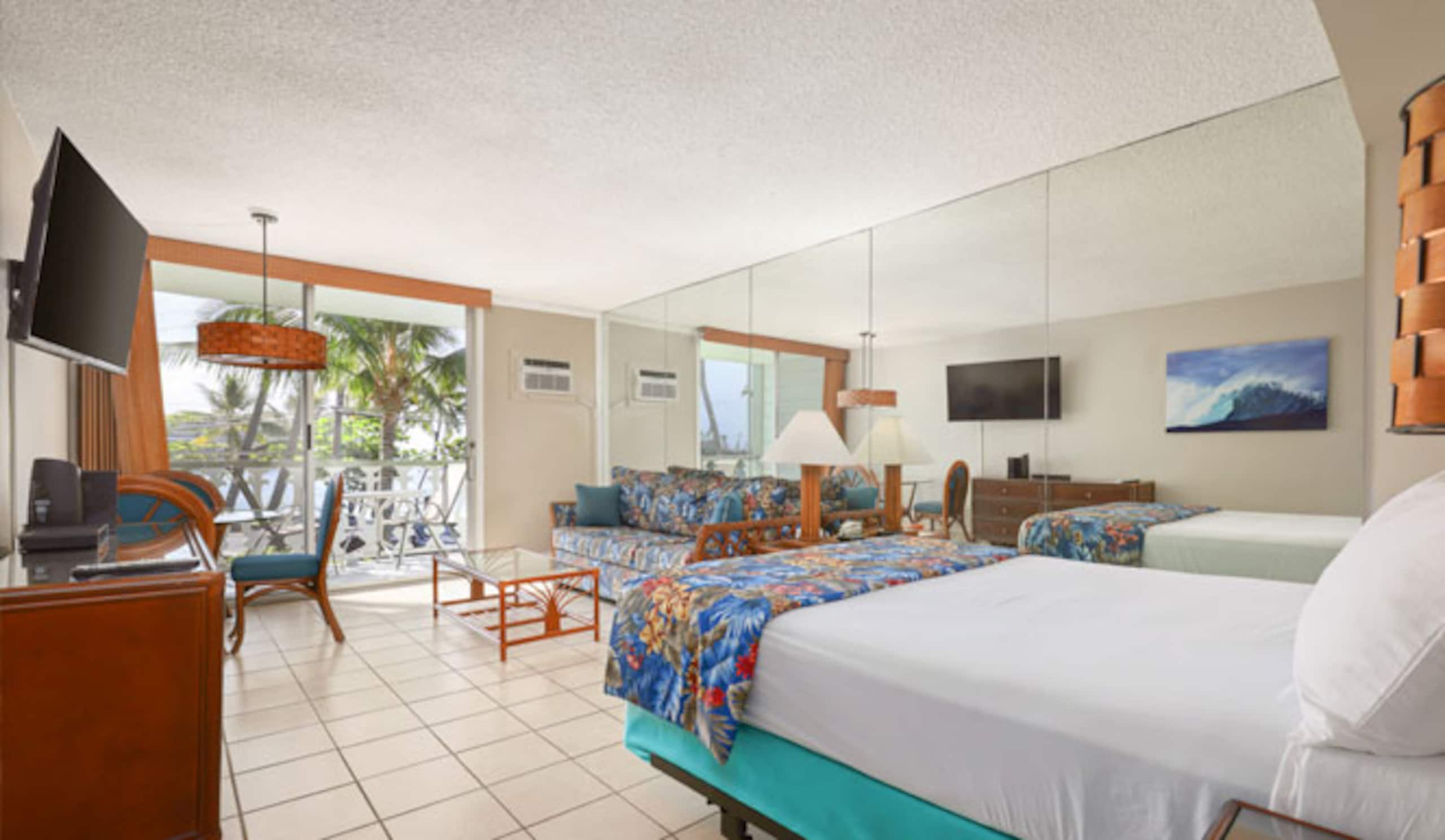Hotel in Kailua-Kona · ★4.58 · Studio · 2 beds · 1 private bath - Image 9